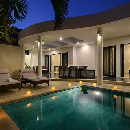 Villa Maharani سمينياك المظهر الخارجي الصورة